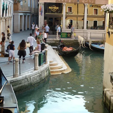 Ca' Alle Gondolette Venice Exterior photo